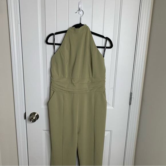 Lavish Alice green sage halter flare‎ leg jumpsuit size 12 - Picture 3 of 12